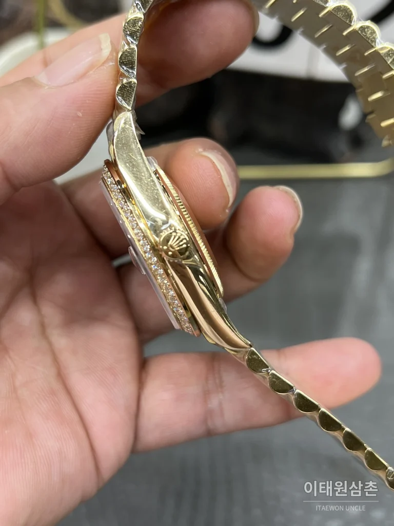 롤렉스 데이데이트 오토매틱 40mm 그린 다이얼 (2)