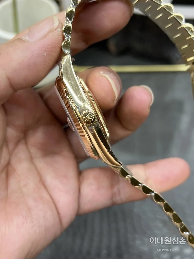 롤렉스 데이데이트 오토매틱 40mm 샴페인 다이얼