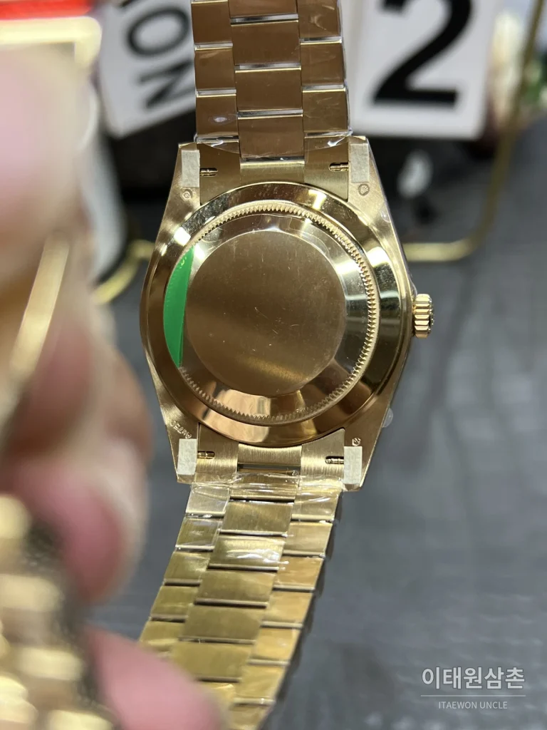 롤렉스 데이데이트 오토매틱 40mm 샴페인 다이얼