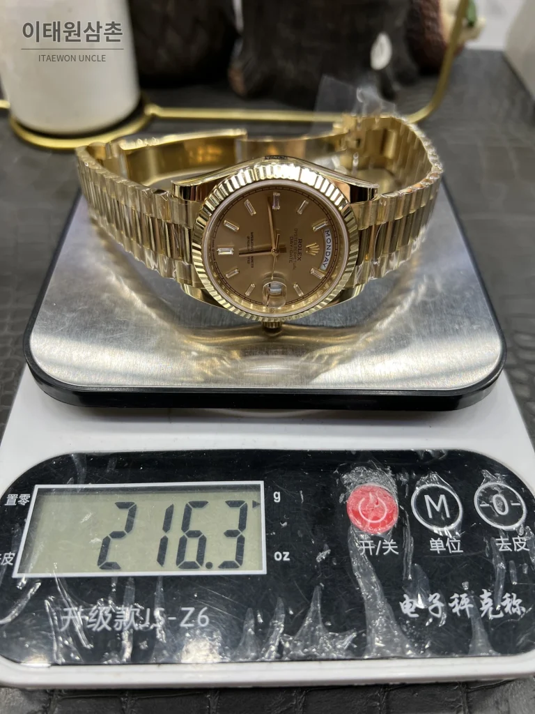 롤렉스 데이데이트 오토매틱 40mm 샴페인 다이얼