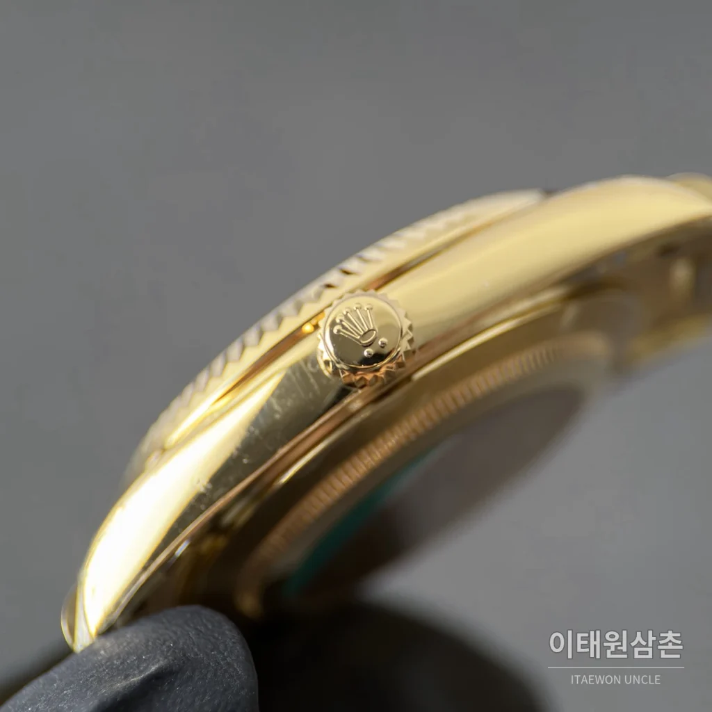 롤렉스 데이데이트 블랙 바게트다이얼 오토매틱