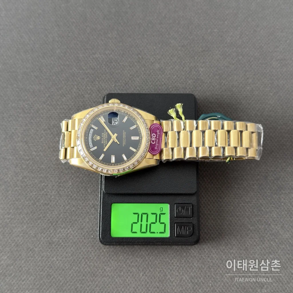 롤렉스 데이데이트 블랙 바게트다이얼 스퀘어다이아 베젤 오토매틱
