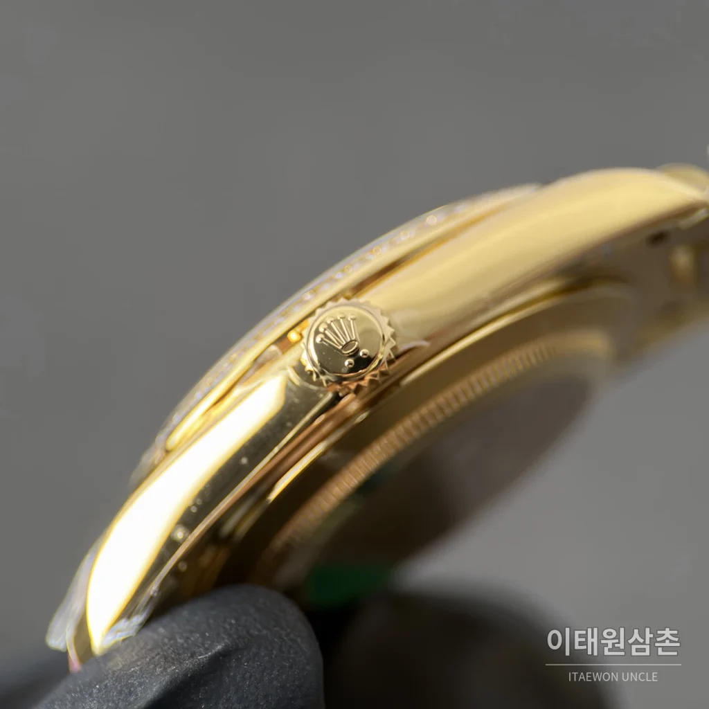 롤렉스 데이데이트 블랙 오닉스다이얼 라운드다이아 베젤 오토매틱