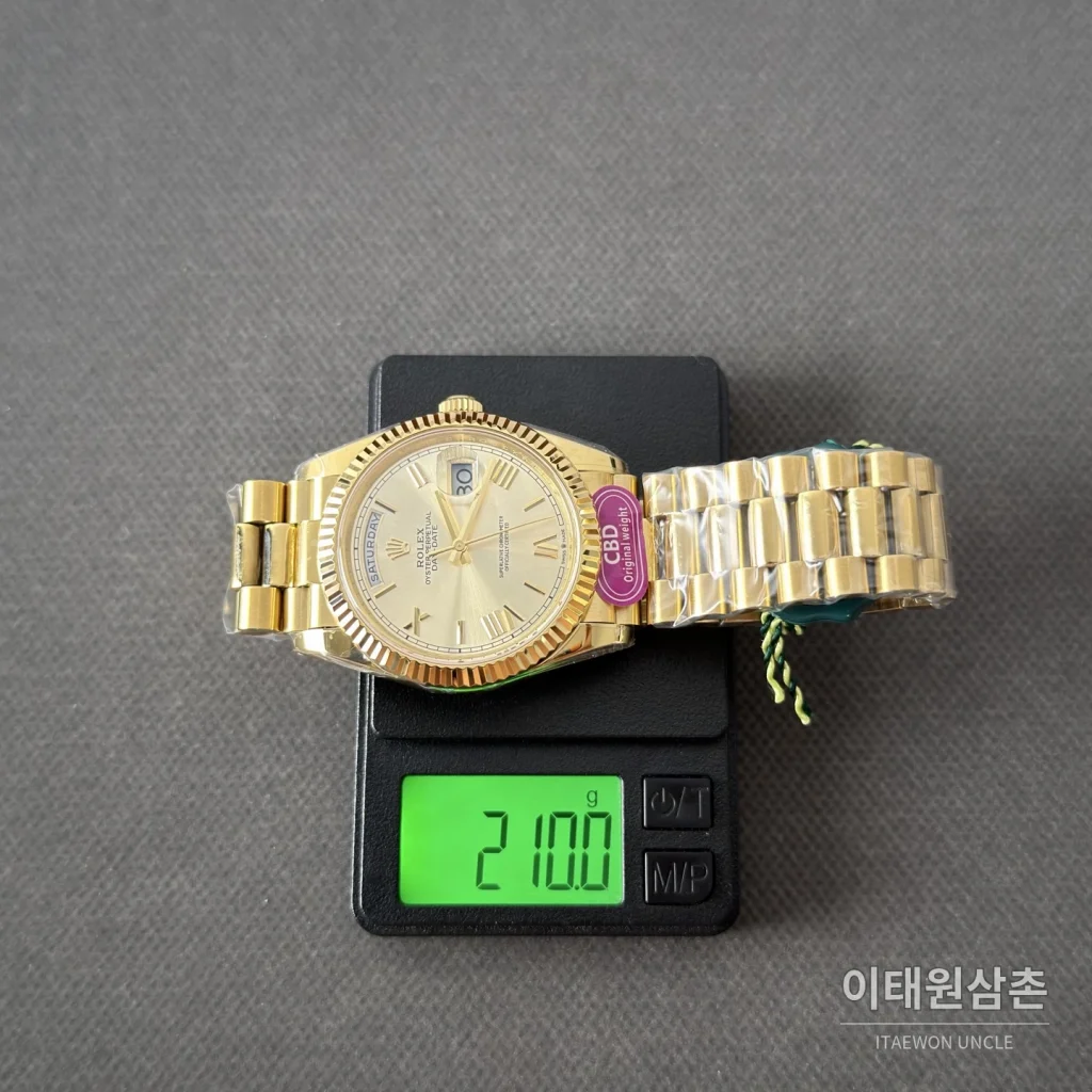 롤렉스 데이데이트 샴페인 로만다이얼 오토매틱 40mm
