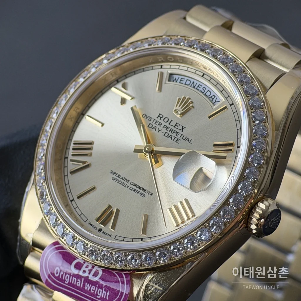 롤렉스 데이데이트 샴페인 로만다이얼 라운드다이아 베젤 오토매틱