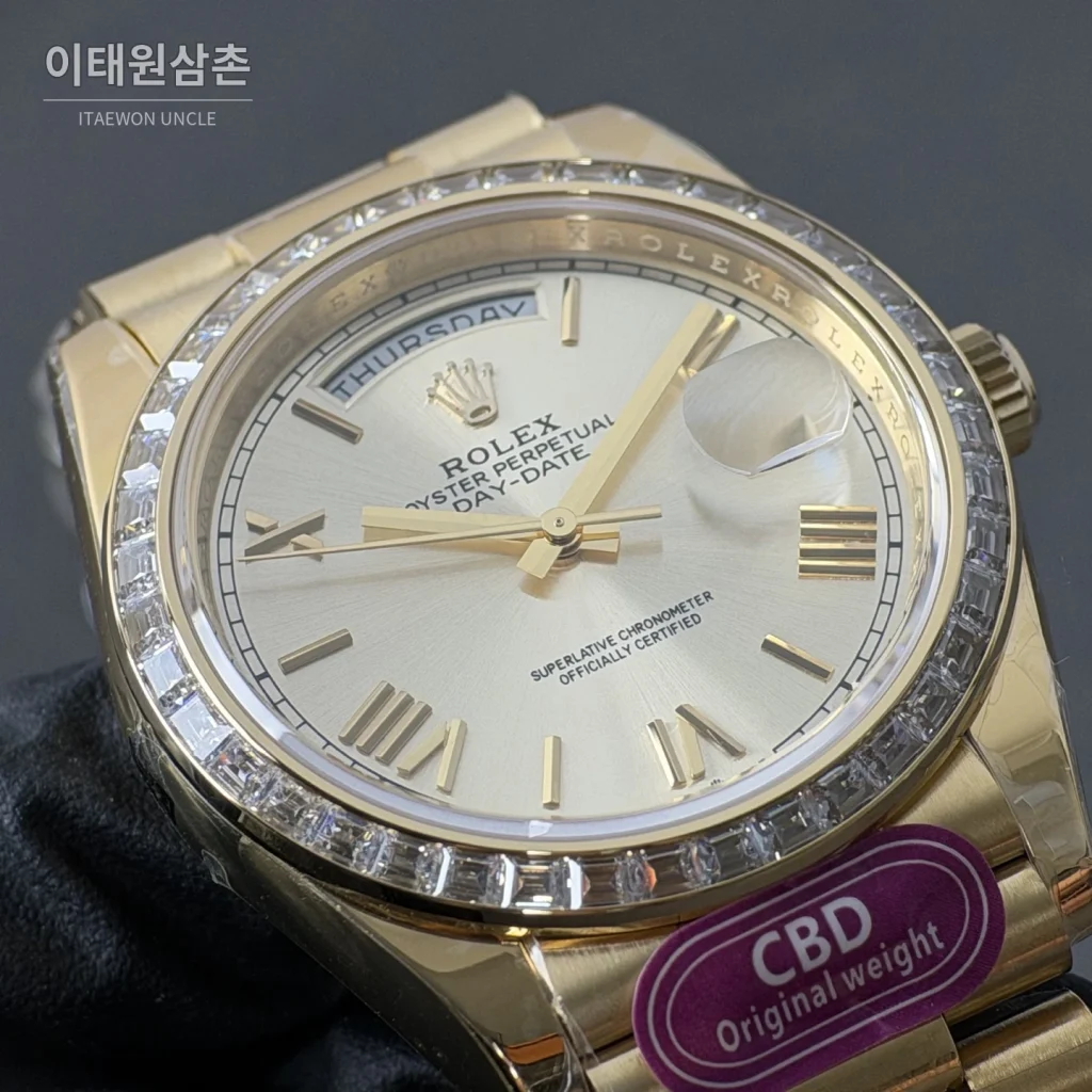 롤렉스 데이데이트 샴페인 로만다이얼 스퀘어다이아 베젤 오토매틱
