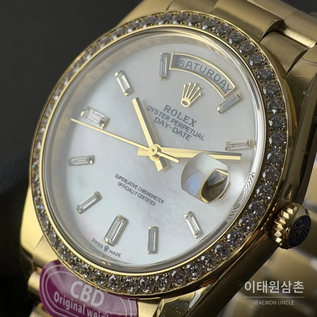 롤렉스 데이데이트 자개 바게트다이얼 라운드다이아 베젤 오토매틱