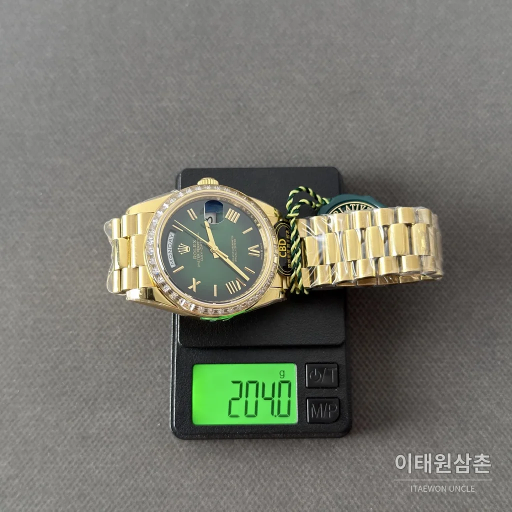 롤렉스 데이데이트 스모키그린 다이얼 스퀘어다이아 베젤 오토매틱