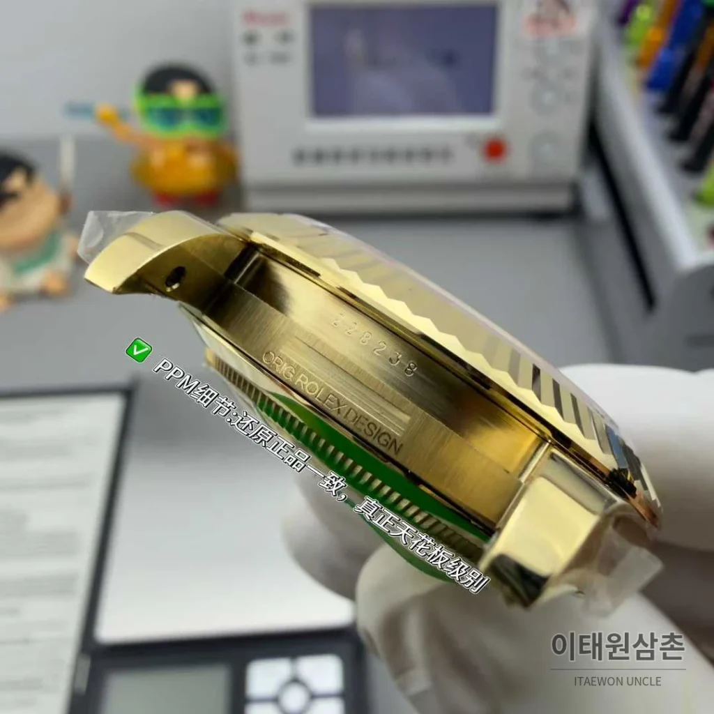 롤렉스 데이데이트 스틸 골드톤 프레지던트 브레이슬릿 데이데이트 오토매틱 40mm 블랙 다이얼