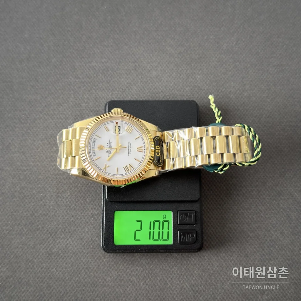 롤렉스 데이데이트 화이트 로만다이얼 오토매틱