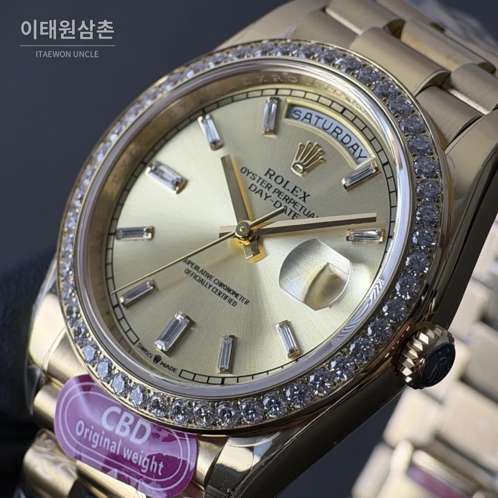 롤렉스 데이데이트 옐로우 바게트다이얼 라운드다이아 베젤 오토매틱