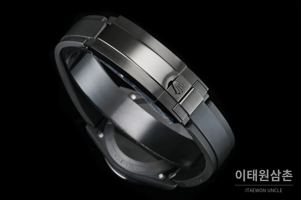 롤렉스 데이토나 AET 커스텀 블랙 세라믹 크로노그래프 오토매틱 40mm 블랙 다이얼