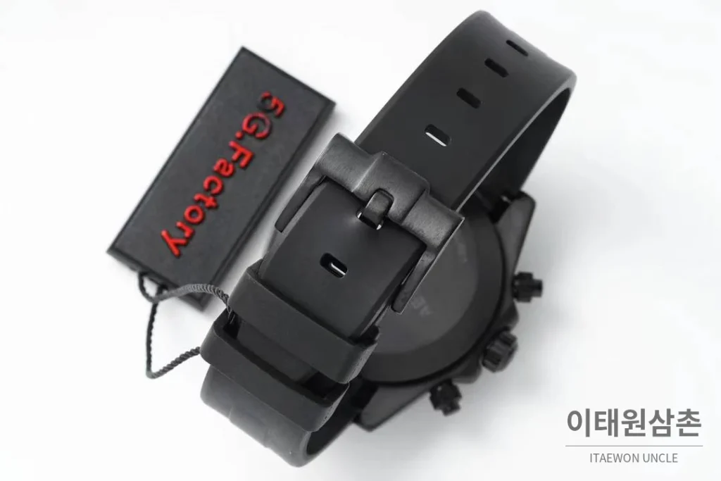 롤렉스 데이토나 AET 커스텀 블랙 화이트 세라믹 크로노그래프 오토매틱 40mm 블랙 / 화이트 블랙 러버 스트랩