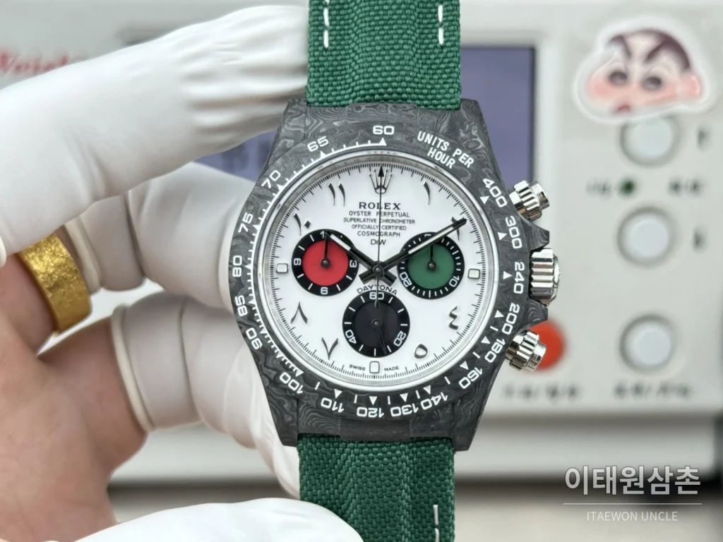 롤렉스 데이토나 카본파이버 크로노그래프 오토매틱 40mm 블랙 그린 나일론 스트랩