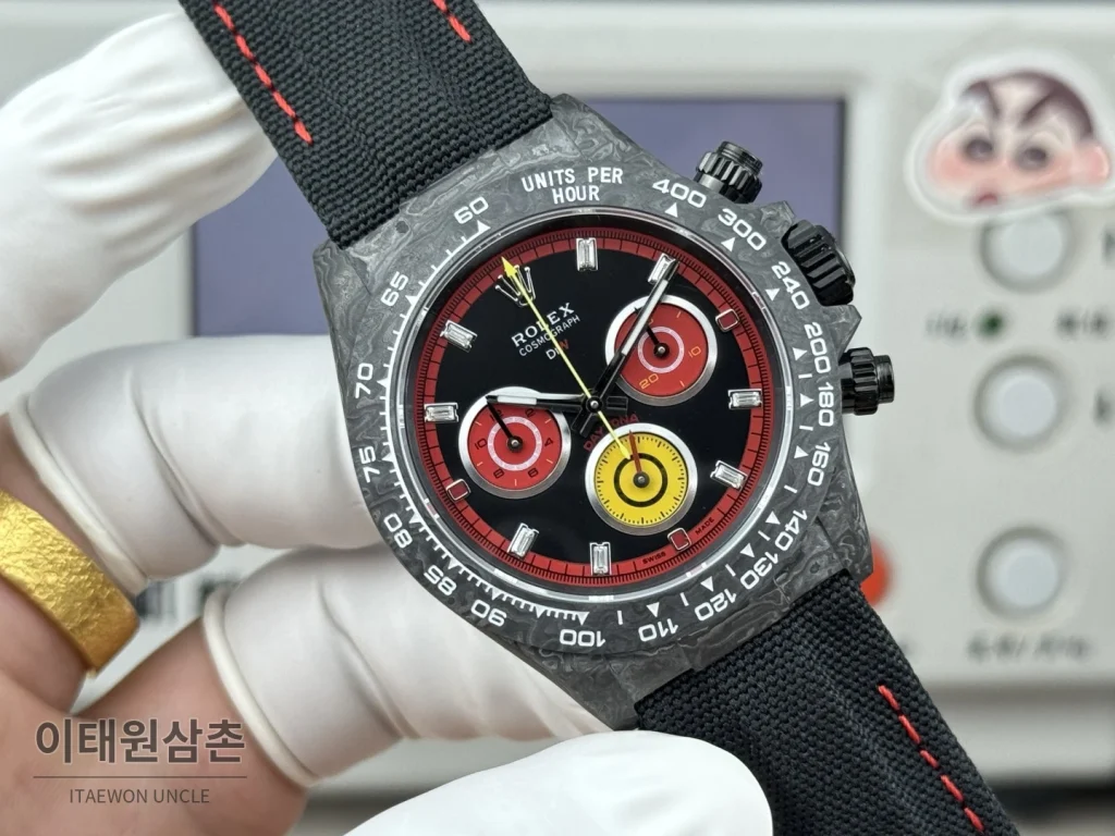 롤렉스 데이토나 카본파이버 크로노그래프 오토매틱 40mm 블랙 블랙 나일론 스트랩
