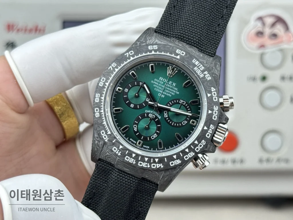 롤렉스 데이토나 카본파이버 크로노그래프 오토매틱 40mm 블랙 블랙 나일론 스트랩 (2)