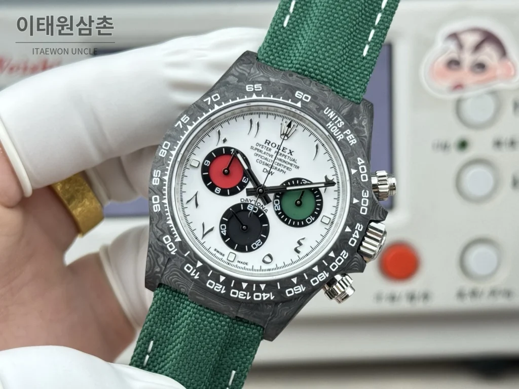 롤렉스 데이토나 카본파이버 크로노그래프 오토매틱 40mm 블랙 그린 나일론 스트랩