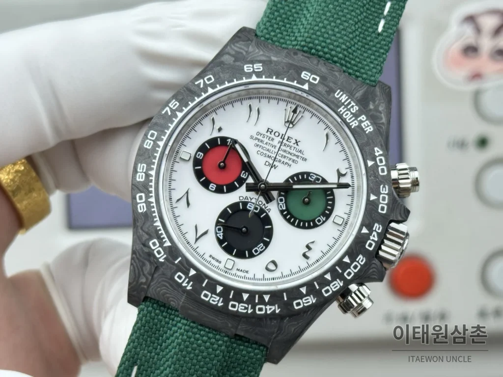 롤렉스 데이토나 카본파이버 크로노그래프 오토매틱 40mm 블랙 그린 나일론 스트랩