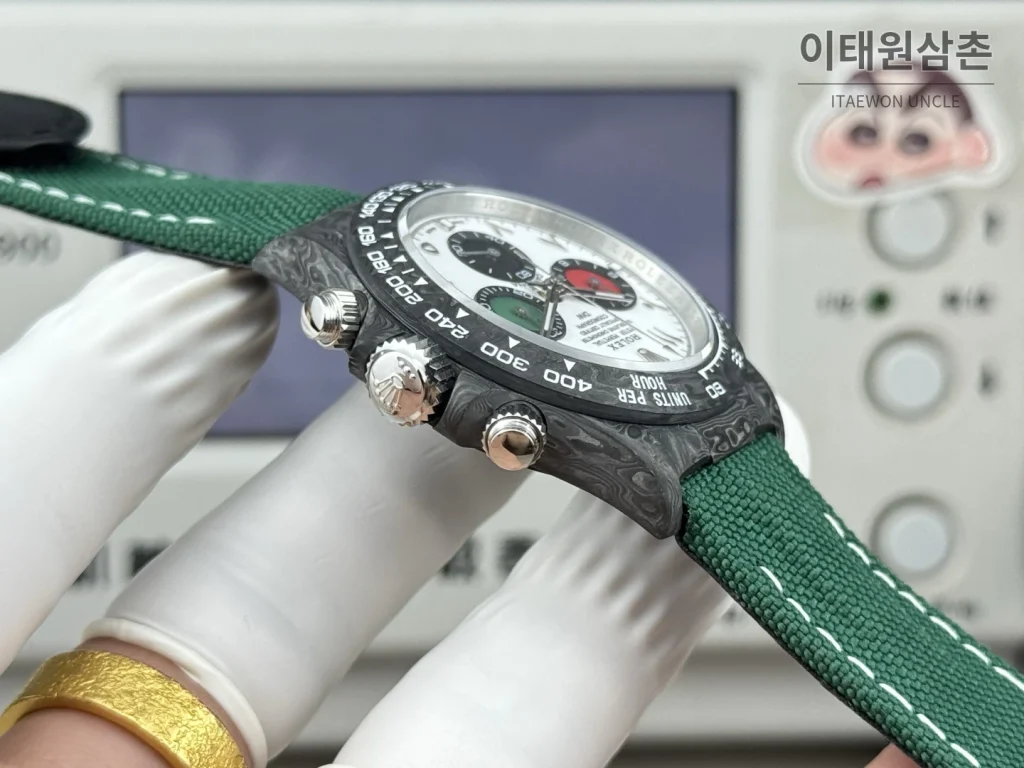 롤렉스 데이토나 카본파이버 크로노그래프 오토매틱 40mm 블랙 그린 나일론 스트랩