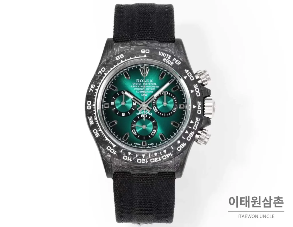 롤렉스 데이토나 크로노그래프 오토매틱 40mm 그린 다이얼 블랙 나일론 스트랩 블랙 베젤 카본 케이스