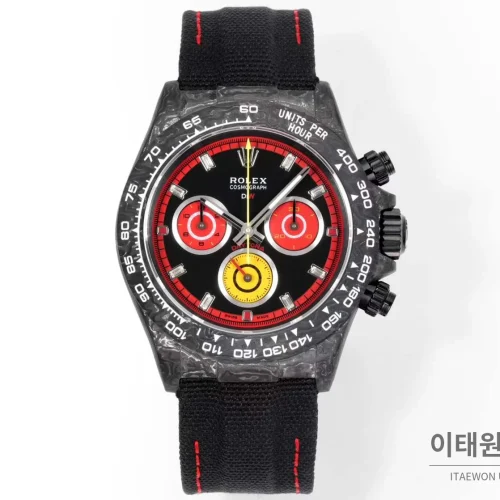 롤렉스 데이토나 크로노그래프 오토매틱 40mm (6) 롤렉스 데이토나 크로노그래프 오토매틱 40mm 블랙 다이얼 블랙 나일론 스트랩 블랙 베젤 카본 케이스