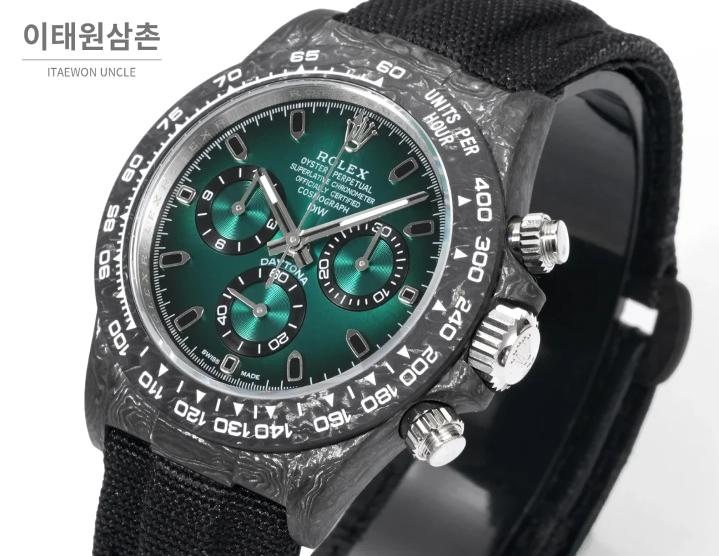 롤렉스 데이토나 크로노그래프 오토매틱 40mm 그린 다이얼 블랙 나일론 스트랩 블랙 베젤 카본 케이스 (2)