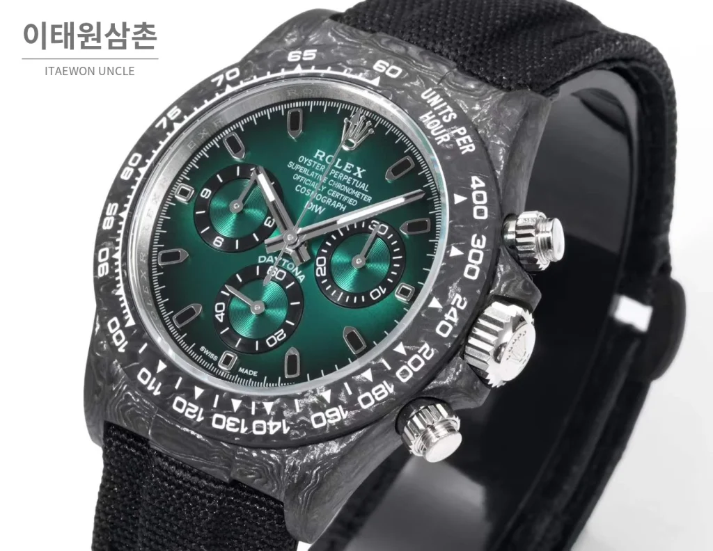 롤렉스 데이토나 크로노그래프 오토매틱 40mm 그린 다이얼 블랙 나일론 스트랩 블랙 베젤 카본 케이스