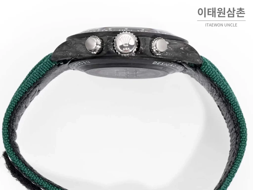 롤렉스 데이토나 크로노그래프 오토매틱 40mm 화이트 다이얼 그린 나일론 스트랩 블랙 베젤 카본 케이스