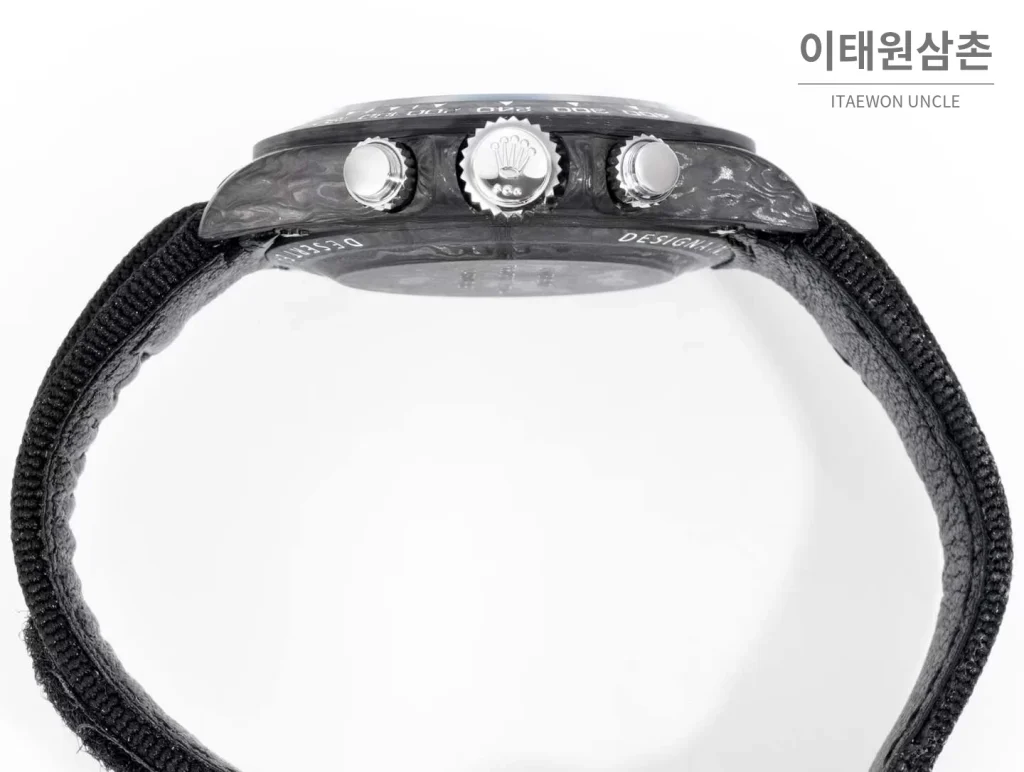 롤렉스 데이토나 크로노그래프 오토매틱 40mm 그린 다이얼 블랙 나일론 스트랩 블랙 베젤 카본 케이스