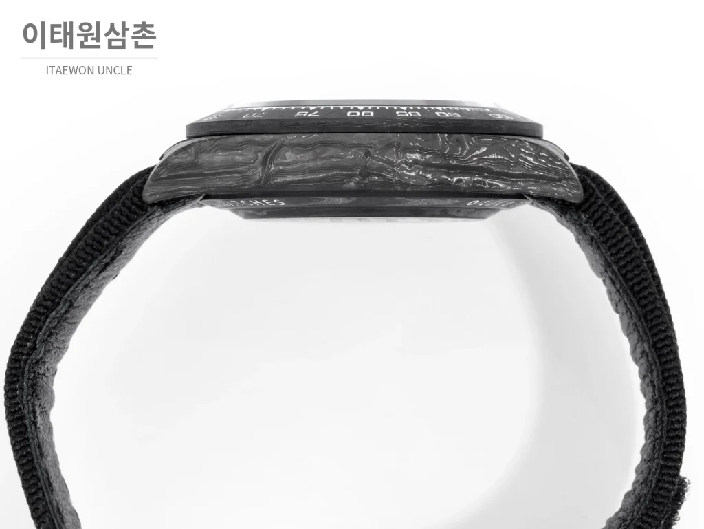 롤렉스 데이토나 크로노그래프 오토매틱 40mm 블랙 다이얼 블랙 나일론 스트랩 그레이 베젤 카본 케이스 (2)