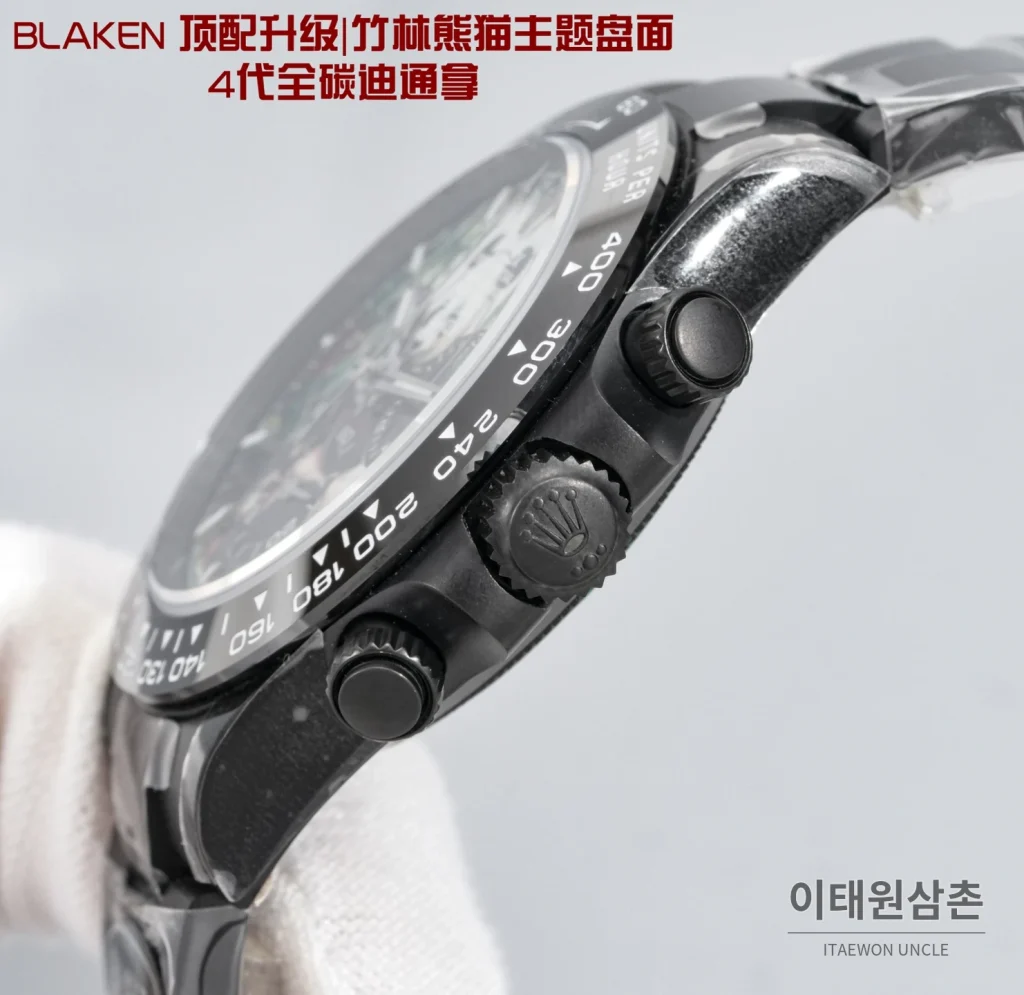롤렉스 데이토나 크로노그래프 오토매틱 40mm 멀티컬러 다이얼 세라믹 브레이슬릿 실버 베젤 카본 케이스