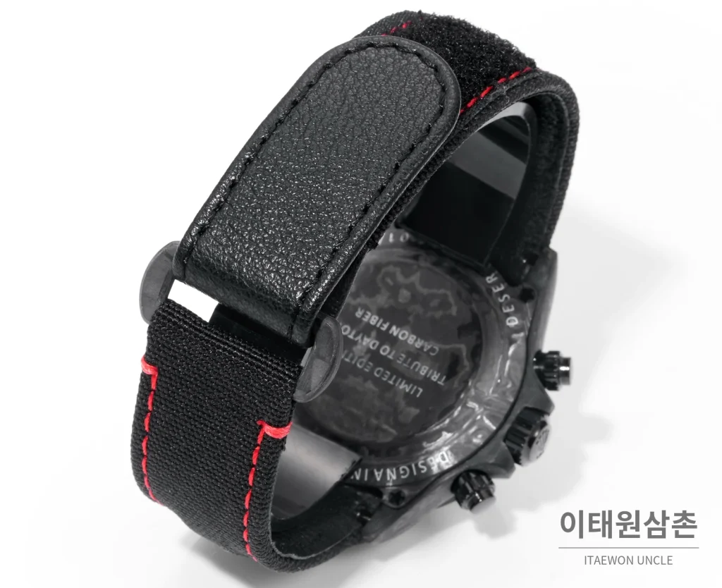 롤렉스 데이토나 크로노그래프 오토매틱 40mm 블랙 다이얼 블랙 나일론 스트랩 블랙 베젤 카본 케이스 (4)