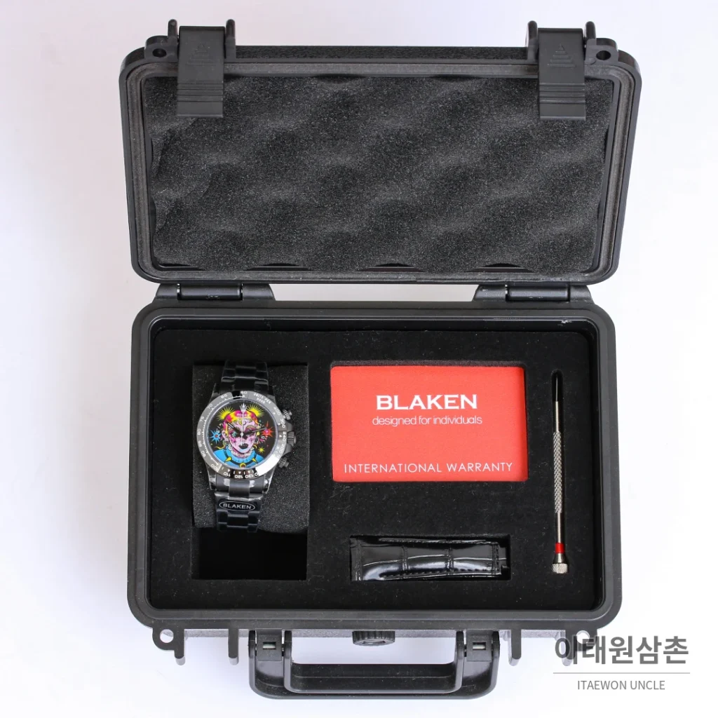 롤렉스 데이토나 크로노그래프 오토매틱 40mm 멀티컬러 다이얼 블랙 러버 스트랩 블랙 베젤