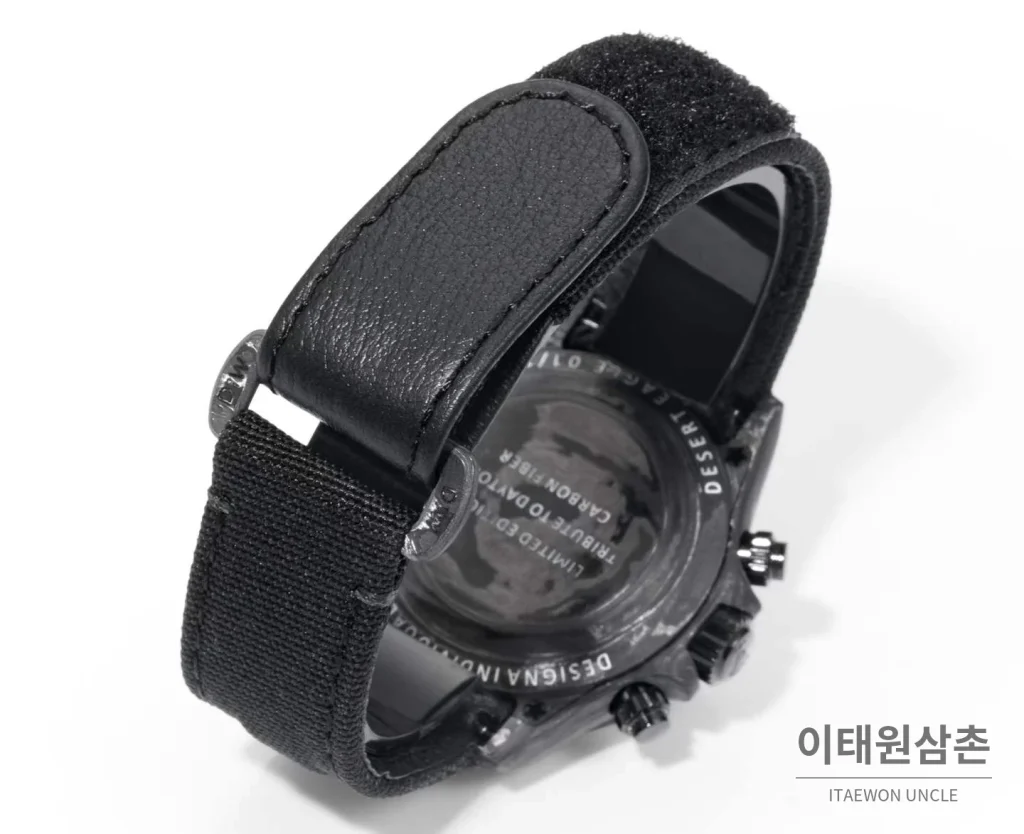 롤렉스 데이토나 크로노그래프 오토매틱 40mm 블랙 다이얼 블랙 나일론 스트랩 그레이 베젤 카본 케이스