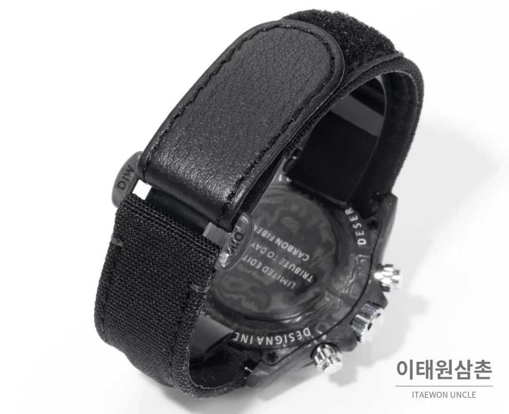 롤렉스 데이토나 크로노그래프 오토매틱 40mm 그린 다이얼 블랙 나일론 스트랩 블랙 베젤 카본 케이스