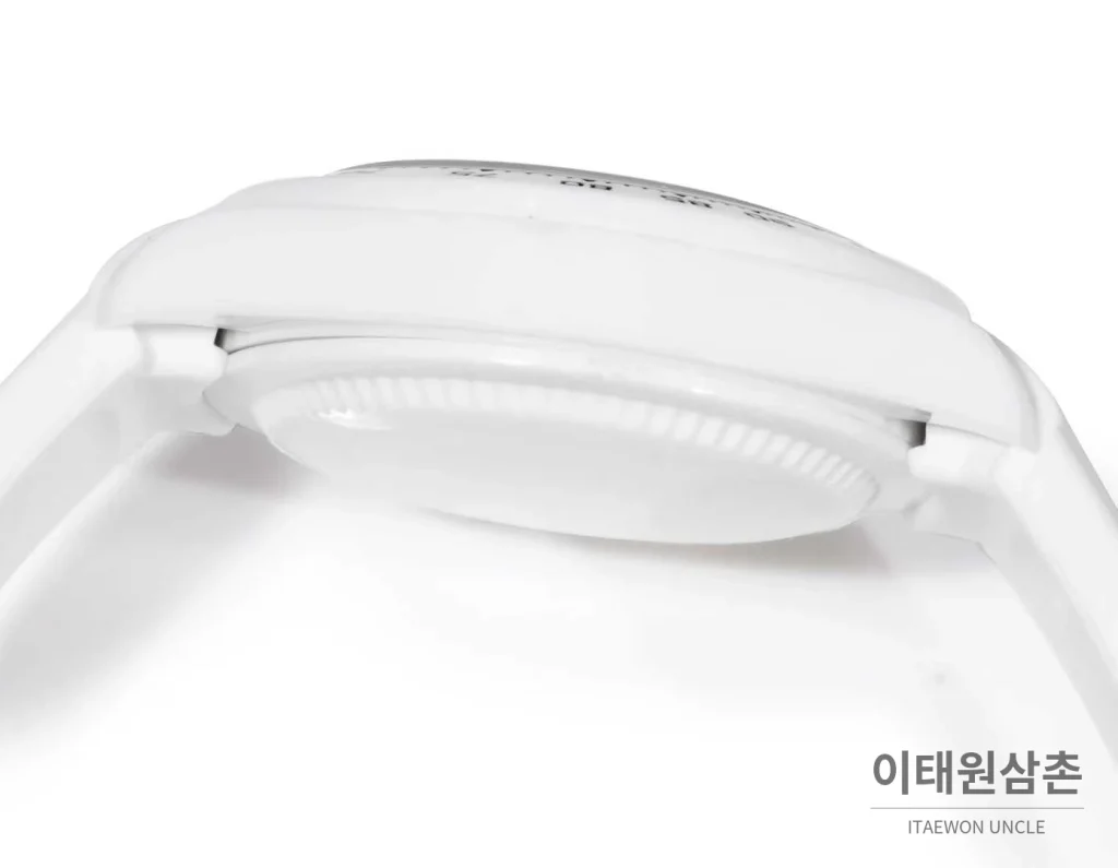 롤렉스 데이토나 러버밴드 블랙다이얼 크로노그래프 오토매틱 40mm 화이트 베젤 (2)