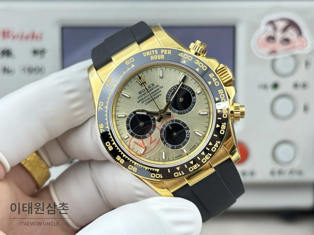롤렉스 데이토나 옐로우골드 블랙세라믹 크로노그래프 오토매틱 40mm