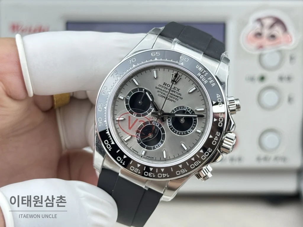 롤렉스 데이토나 실버베젤 샴페인그레이크로노그래프 오토매틱 40mm