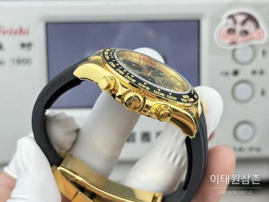 롤렉스 데이토나 옐로우골드 블랙세라믹 크로노그래프 오토매틱 40mm
