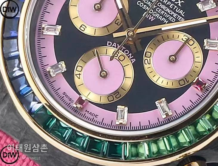 롤렉스 DIW 카본 레인보우베젤 데이토나 크로노그래프 핑크 다이얼 핑크 나일론 스트랩