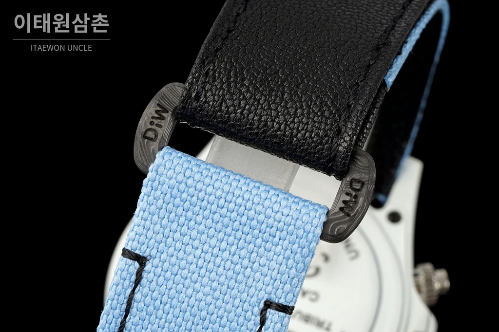 롤렉스 DIW 데이토나 카본 블랙다이얼 스카이블루 스트랩 크로노그래프 40mm
