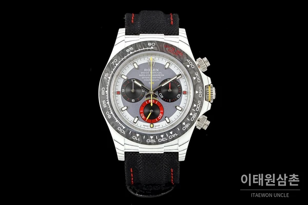 롤렉스 DIW 데이토나 카본 실버다이얼 레드포인트 블랙 스트랩 크로노그래프 40mm 롤렉스 DIW 데이토나 카본 실버다이얼 레드포인트 블랙 스트랩 크로노그래프 40mm