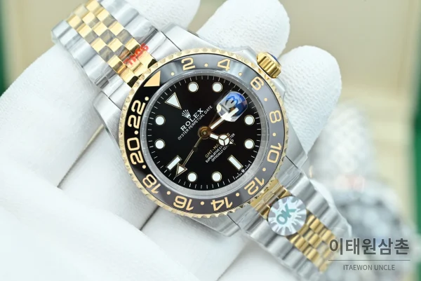 롤렉스 GMT마스터 II 오토매틱 40mm 블랙 다이얼 투톤 브레이슬릿 그레이 베젤