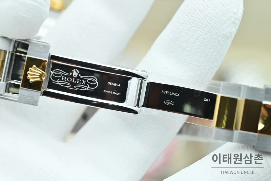 롤렉스 GMT마스터 II 오토매틱 40mm 블랙 다이얼 투톤 브레이슬릿 그레이 베젤