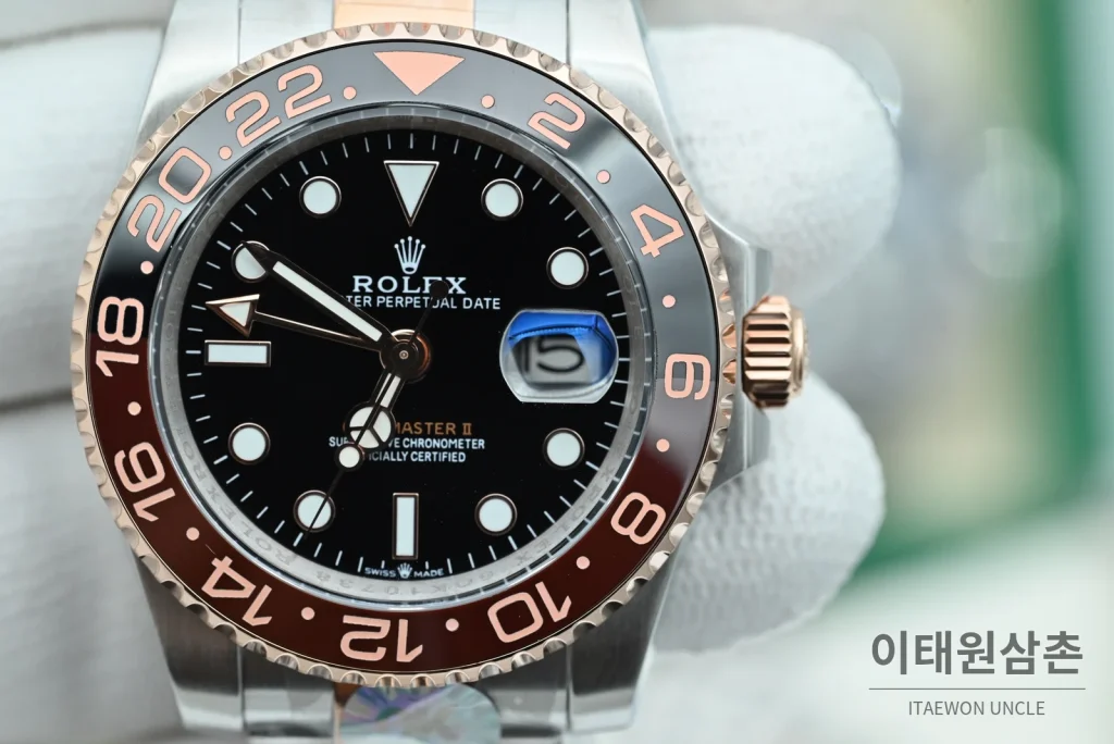롤렉스 GMT마스터 II 오토매틱 40mm 블랙 다이얼 투톤 브레이슬릿 버건디 베젤
