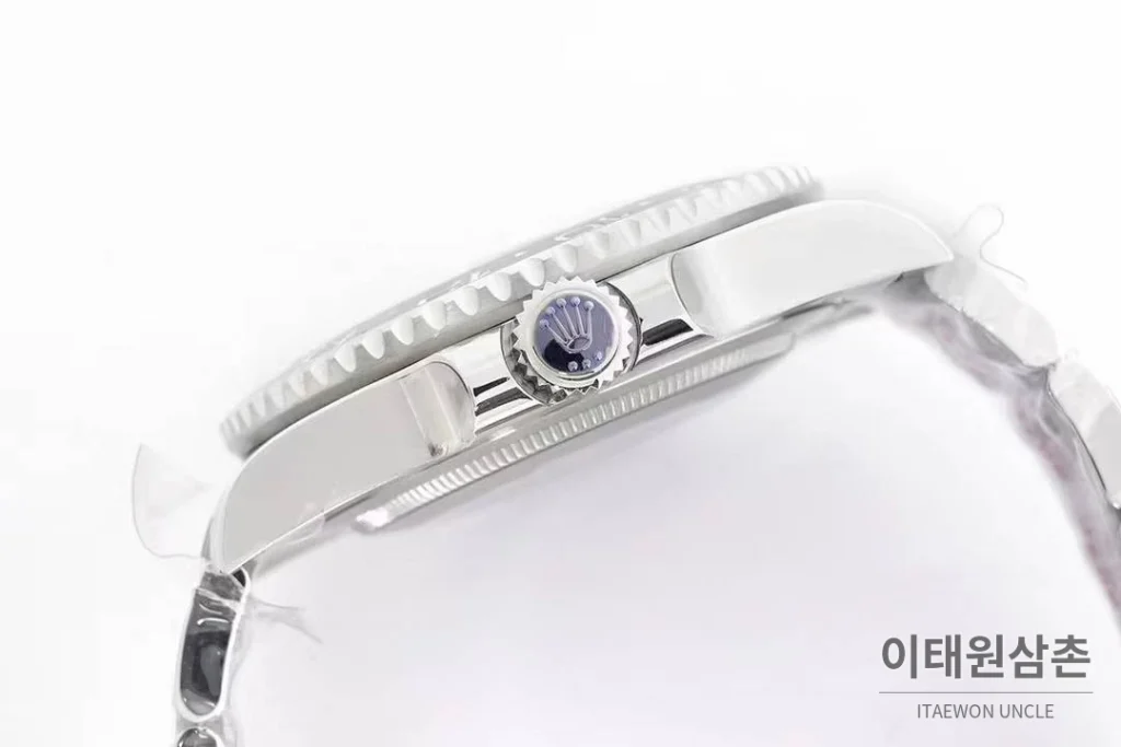 롤렉스 GMT 마스터 II 레프트핸드 스프라이트 그린 블랙 베젤 오토매틱 40mm 블랙 / 그린