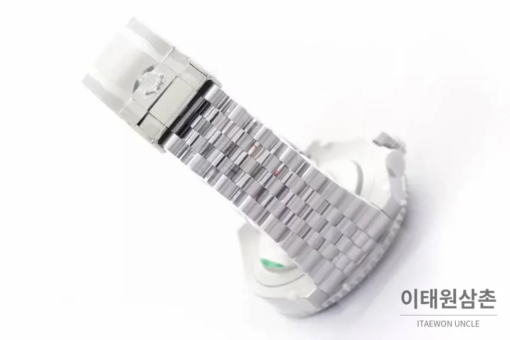 롤렉스 GMT 마스터 II 레프트핸드 스프라이트 그린 블랙 베젤 오토매틱 40mm 블랙 / 그린 (2)