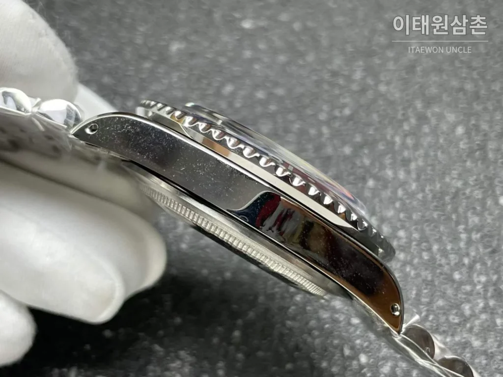 롤렉스 GMT 마스터 II 빈티지 그린베젤 오토매틱 40mm (3)