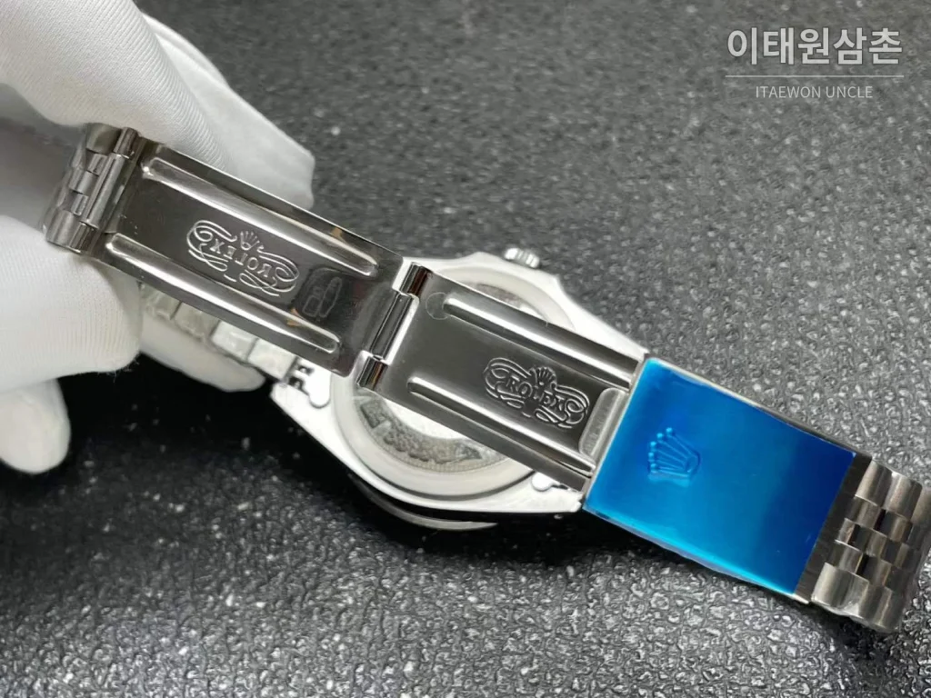 롤렉스 GMT 마스터 II 빈티지 그린베젤 오토매틱 40mm (3)