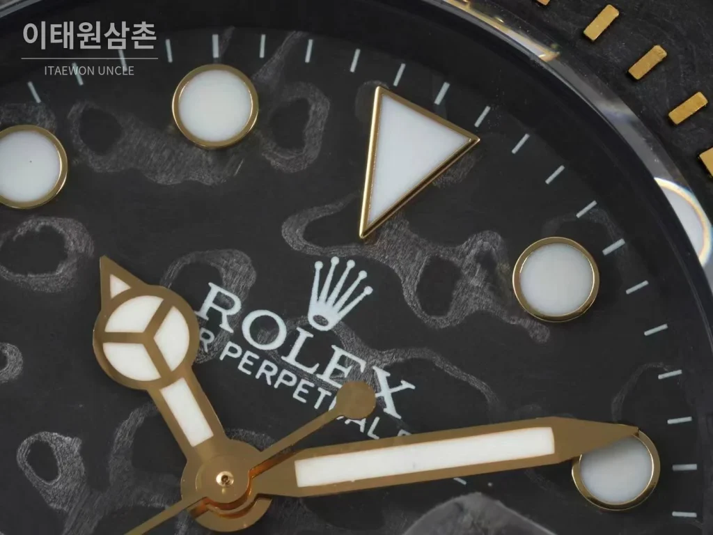 롤렉스 씨드웰러 DiW 카본파이버 블랙다이얼 오토매틱 43mm 블루 나일론 스트랩 골드 베젤
